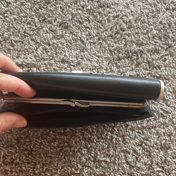 Rolfs Calfskin Leather Vintage Black Trifold Women’s Wallet, White Bow Italy - Picture 10 of 15